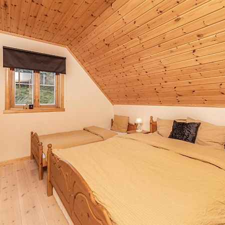 Awesome Home In Kvamsoy With Jacuzzi Sandvik  Zewnętrze zdjęcie